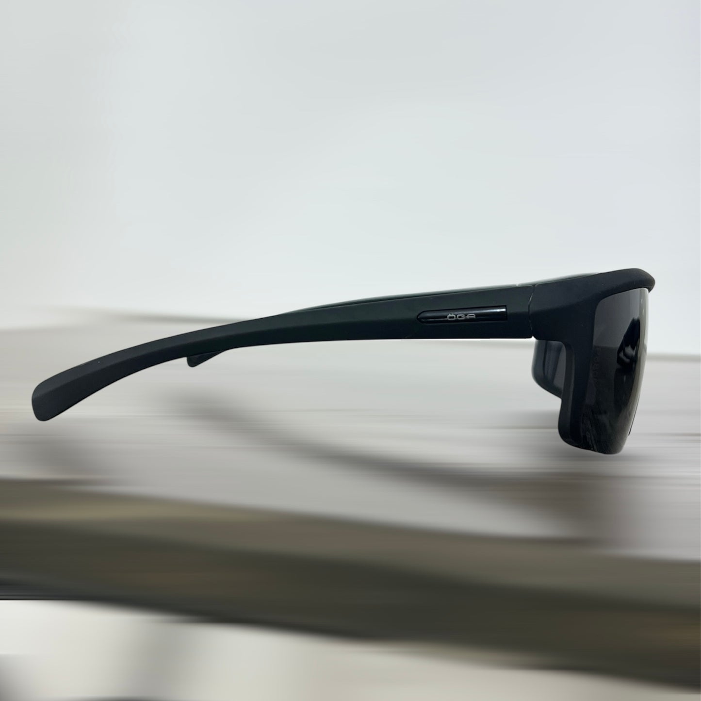 ÖGA France Design P8808